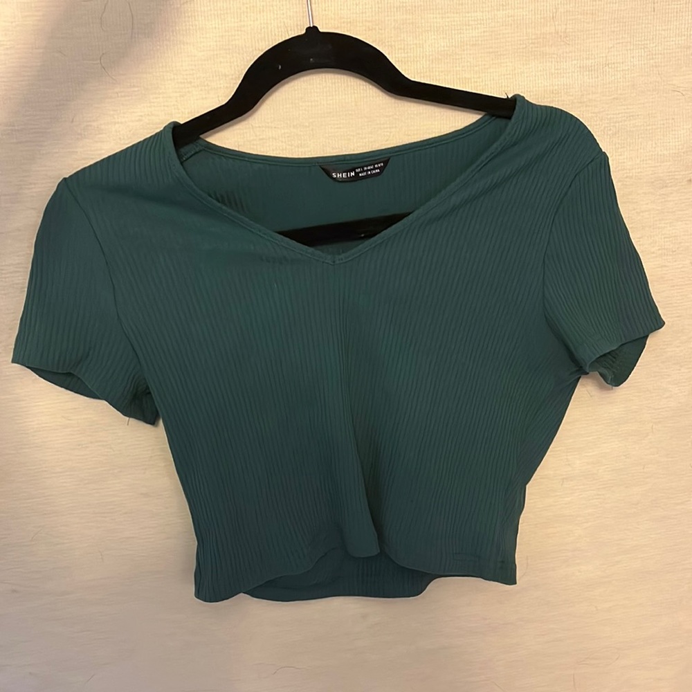Green crop top